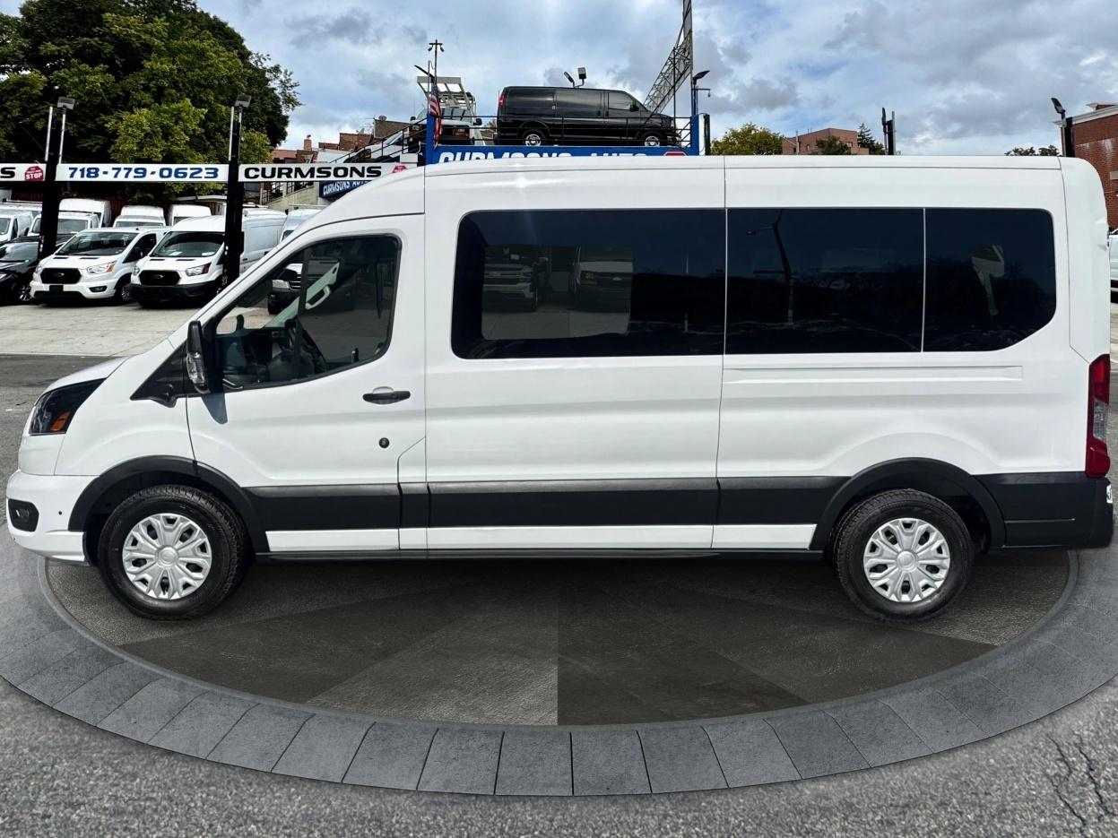 Ford Transit Passenger Wagon T-350 148" Med Roof XLT RWD 2026