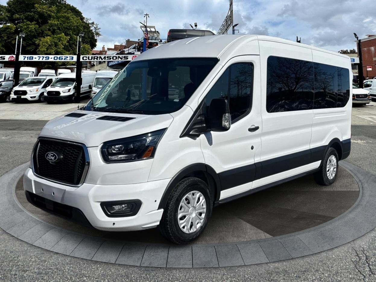 Ford Transit Passenger Wagon T-350 148" Med Roof XLT RWD 2026