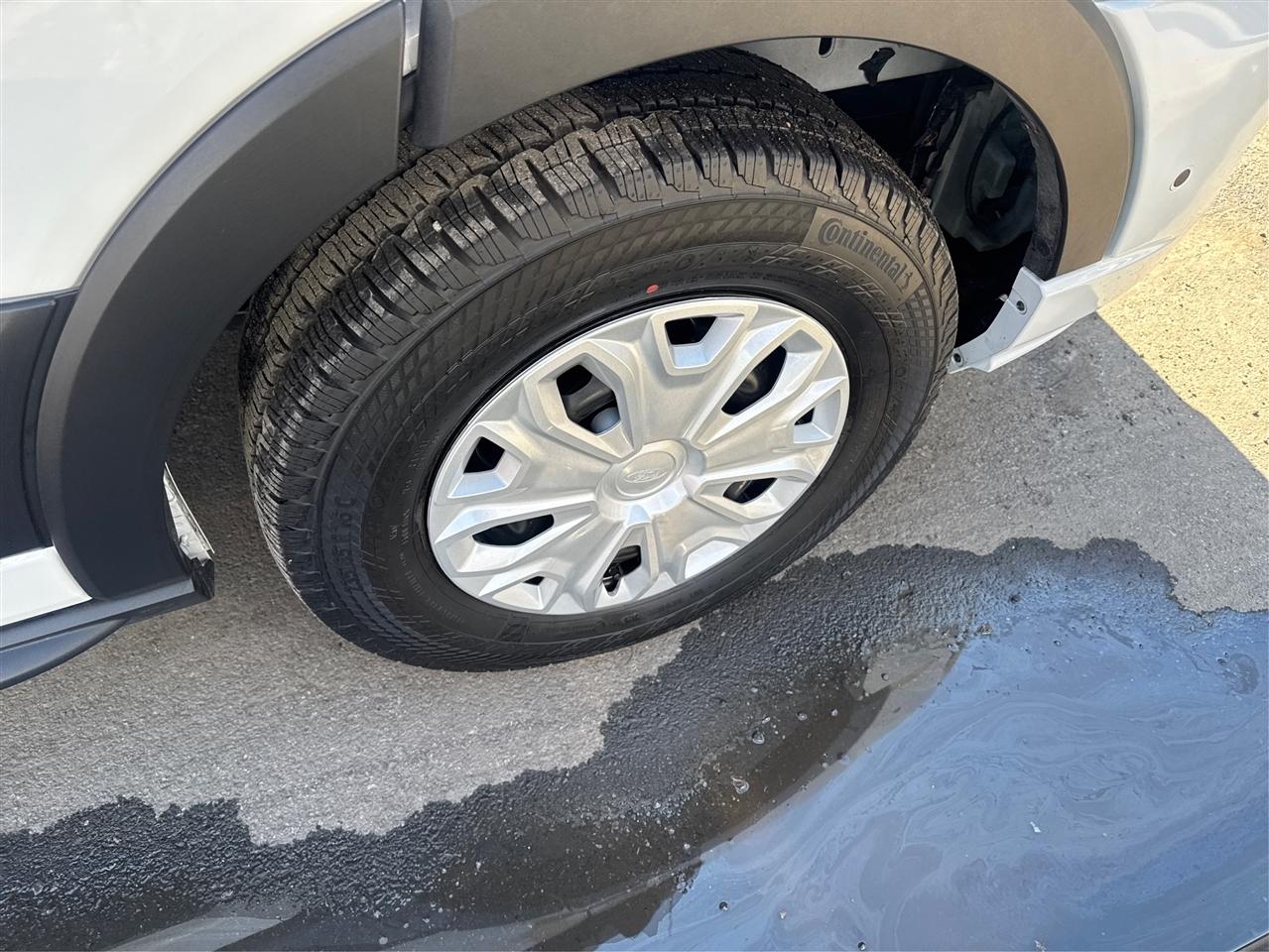 Ford Transit Passenger Wagon T-350 148" Med Roof XLT RWD 2026