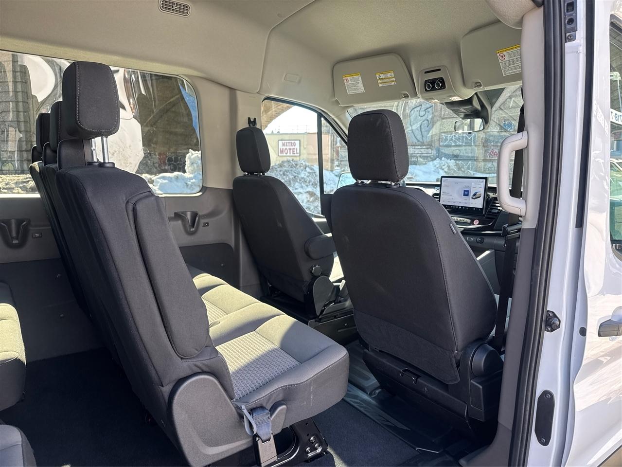 Ford Transit Passenger Wagon T-350 148" Med Roof XLT RWD 2026