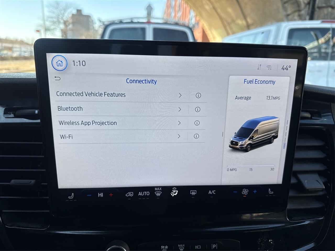 Ford Transit Passenger Wagon T-350 148" Med Roof XLT RWD 2026