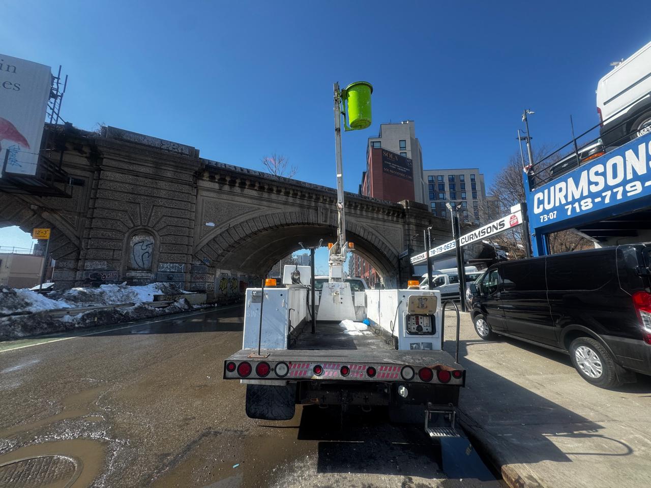 GMC Classic Sierra 3500 HD Reg Cab 159.5" WB C5B 2000