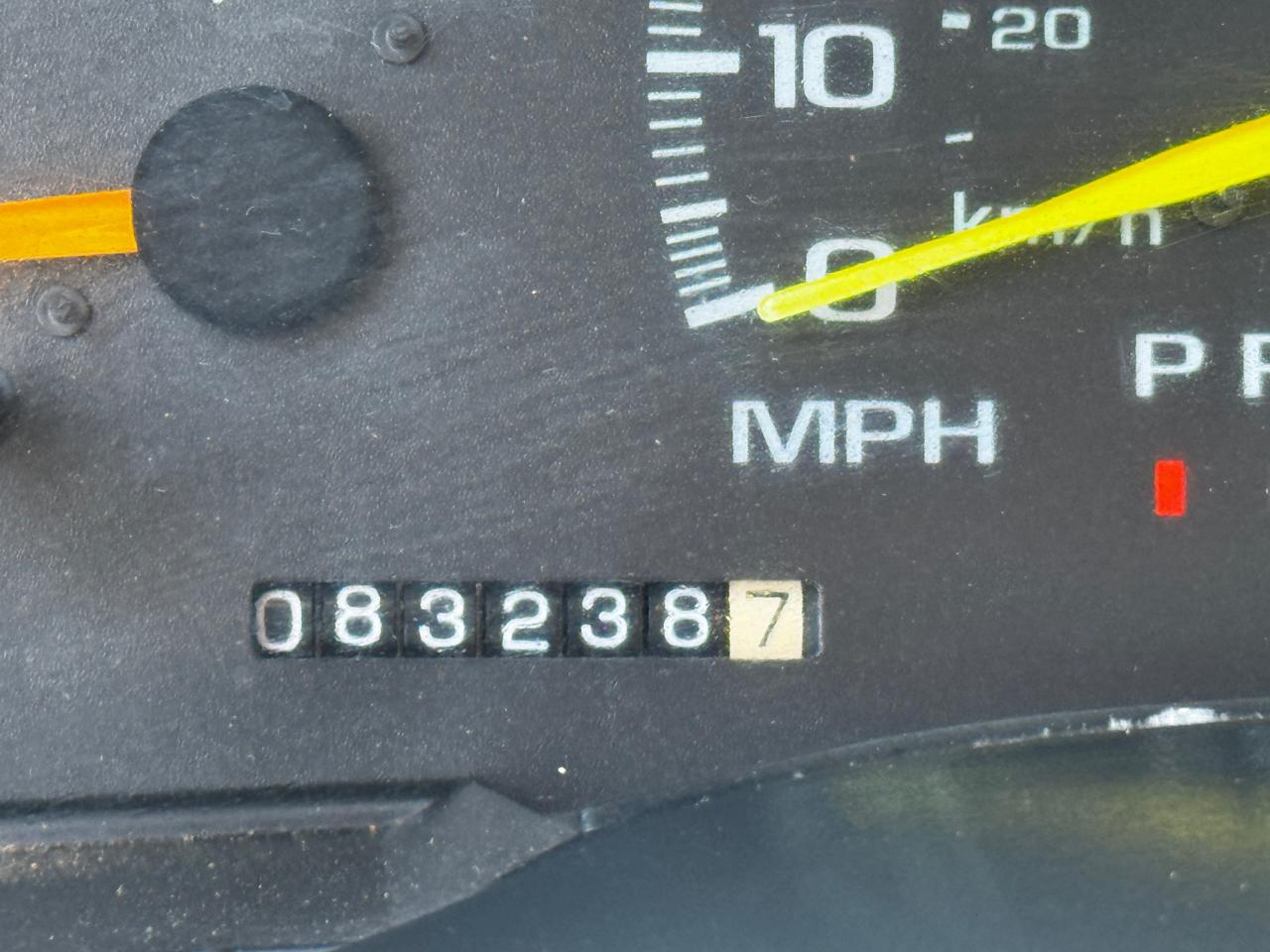 GMC Classic Sierra 3500 HD Reg Cab 159.5" WB C5B 2000