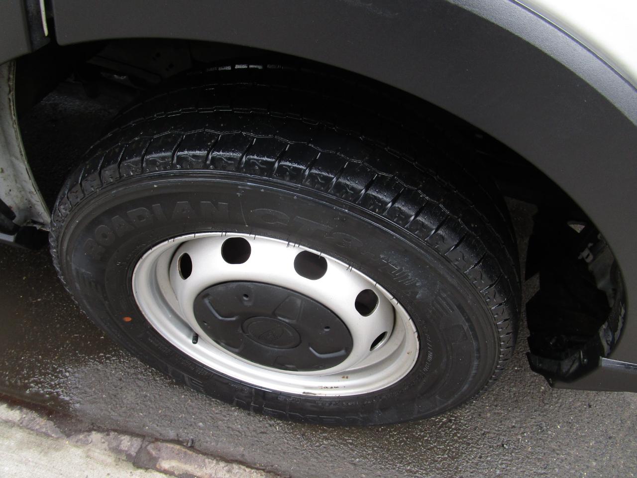 Ford Transit Cargo Van T-250 130" Med Rf 9070 GVWR RWD 2023