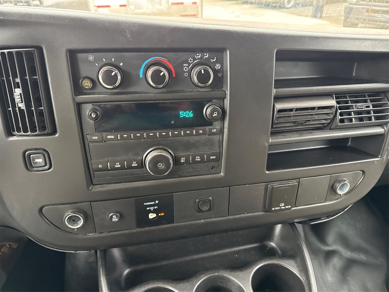 Chevrolet Express Cargo Van RWD 2500 135" 2017