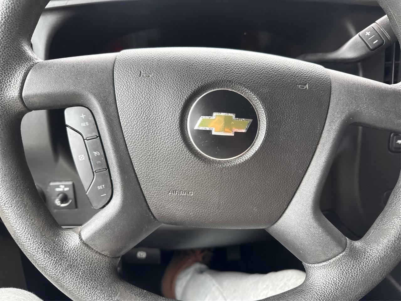 Chevrolet Express Cargo Van RWD 2500 135" 2017