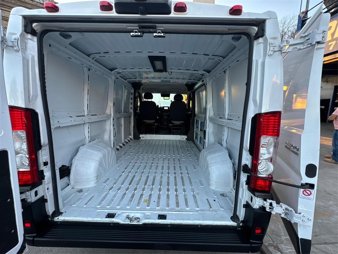 RAM ProMaster Cargo Van Tradesman 2500 Low Roof 136" WB w/Pass Seat 2025