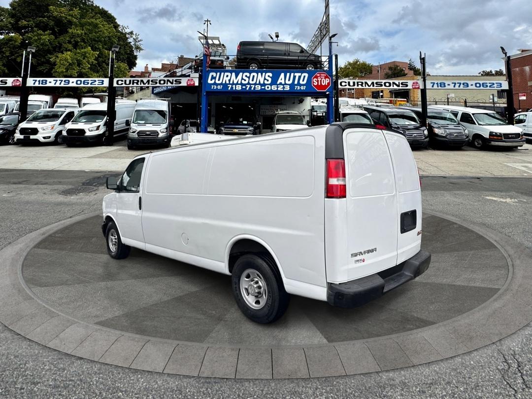 GMC Savana Cargo Van RWD 3500 155" 2017