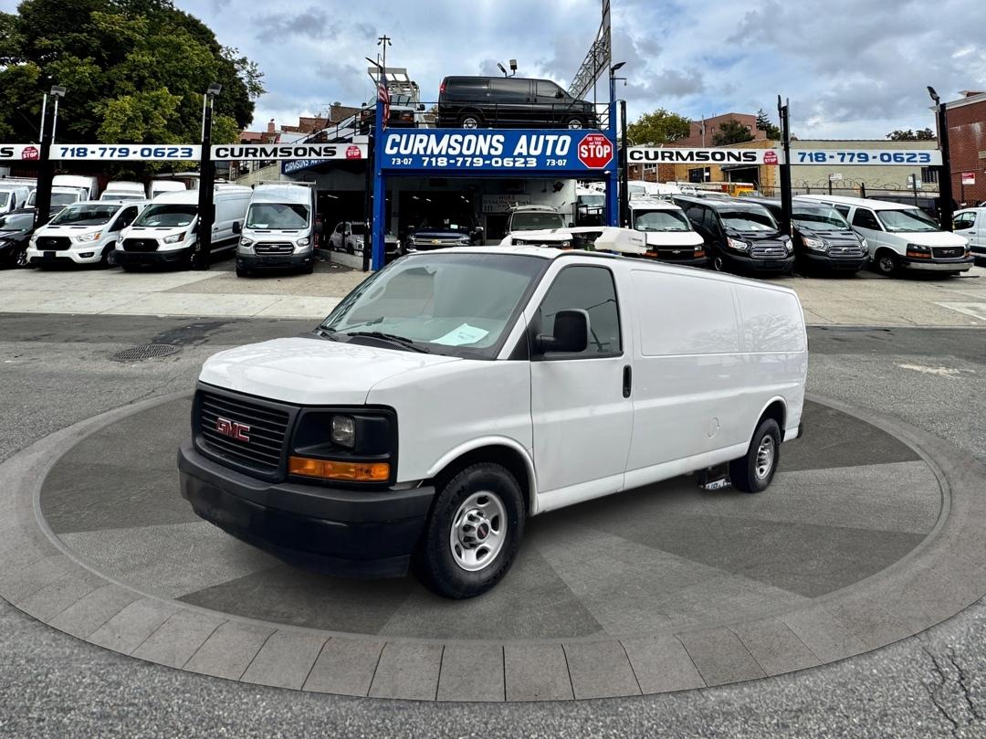 GMC Savana Cargo Van RWD 3500 155" 2017