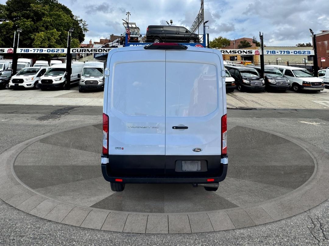 Ford Transit Cargo Van T-250 130" Med Rf 9070 GVWR RWD 2023