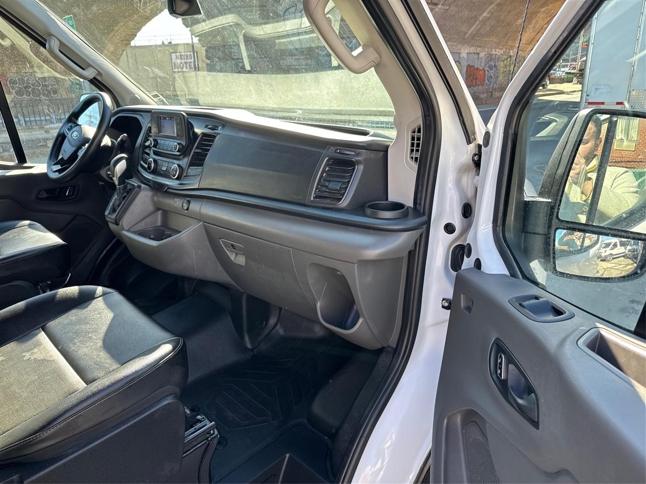 Ford Transit Cargo Van T-250 130" Med Rf 9070 GVWR RWD 2023