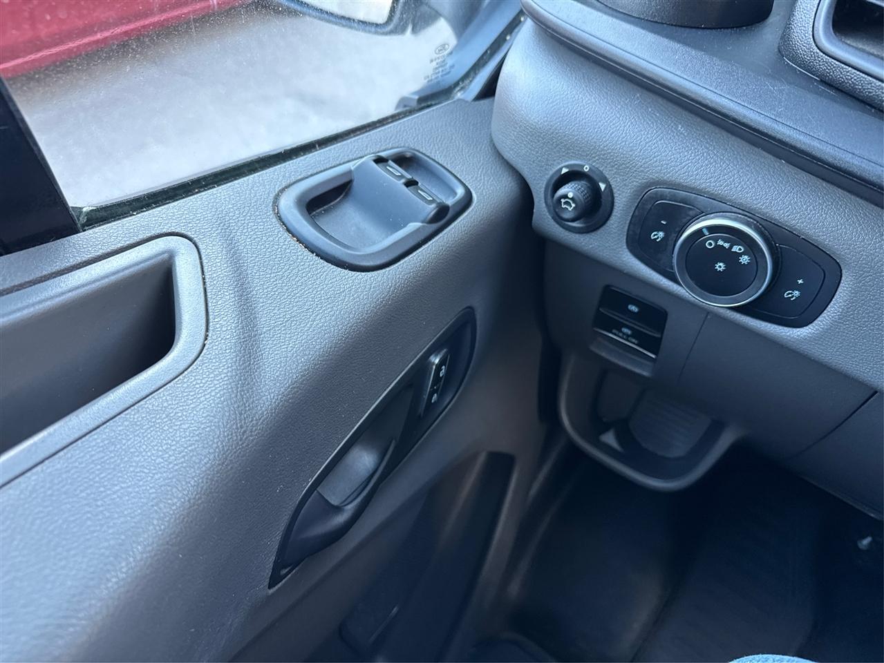 Ford Transit Cargo Van T-250 130" Med Rf 9070 GVWR RWD 2023