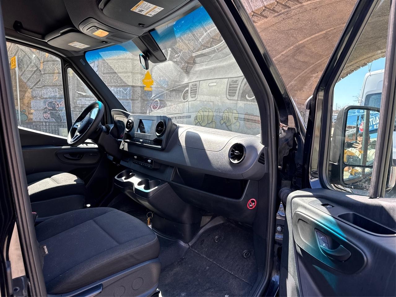 Mercedes-Benz Sprinter Passenger Van 2500 Standard Roof I4 Diesel 144" RWD 2024