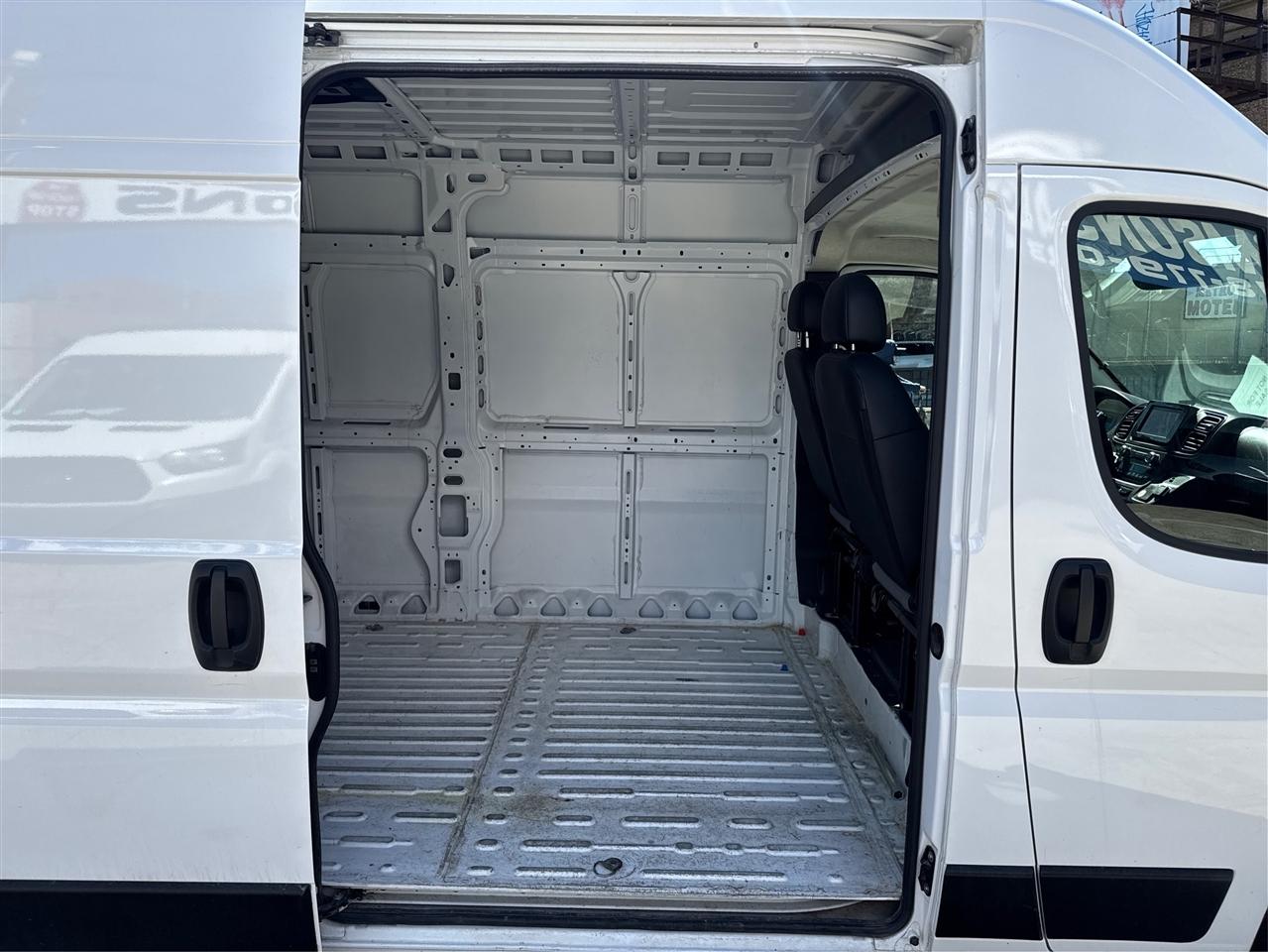 RAM ProMaster Cargo Van Tradesman 3500 High Roof 159" WB EXT w/Pass Seat 2025