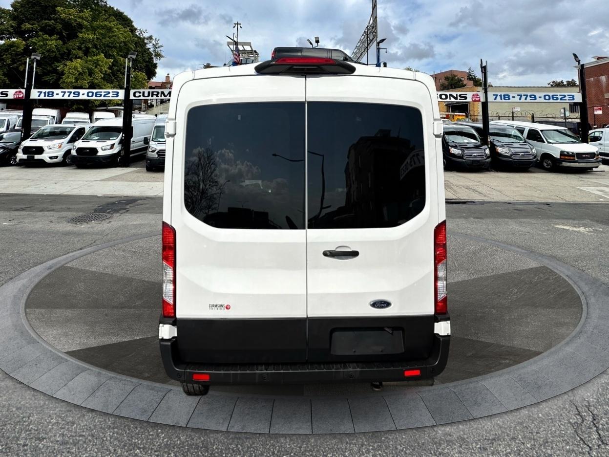 Ford Transit Passenger Wagon T-350 148" Med Roof XLT RWD 2022