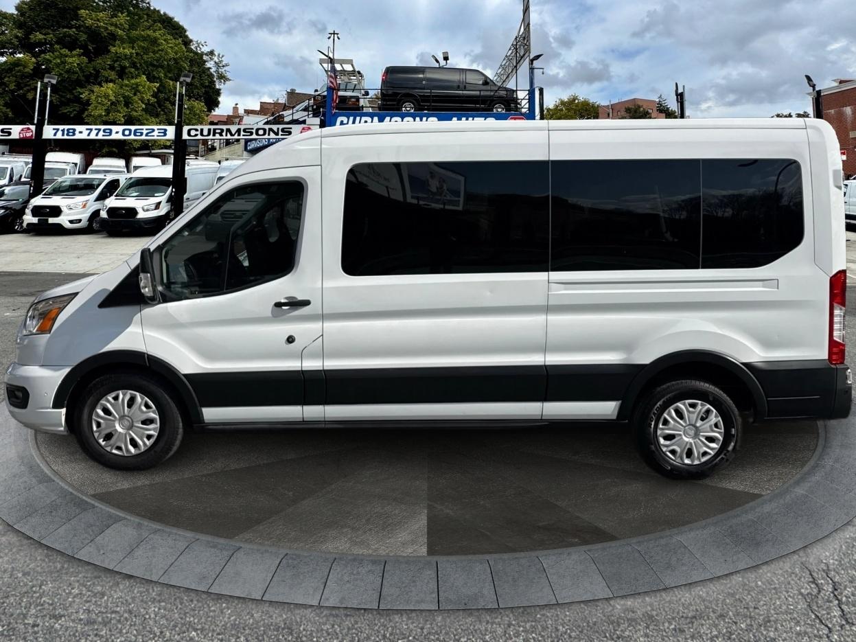Ford Transit Passenger Wagon T-350 148" Med Roof XLT RWD 2022