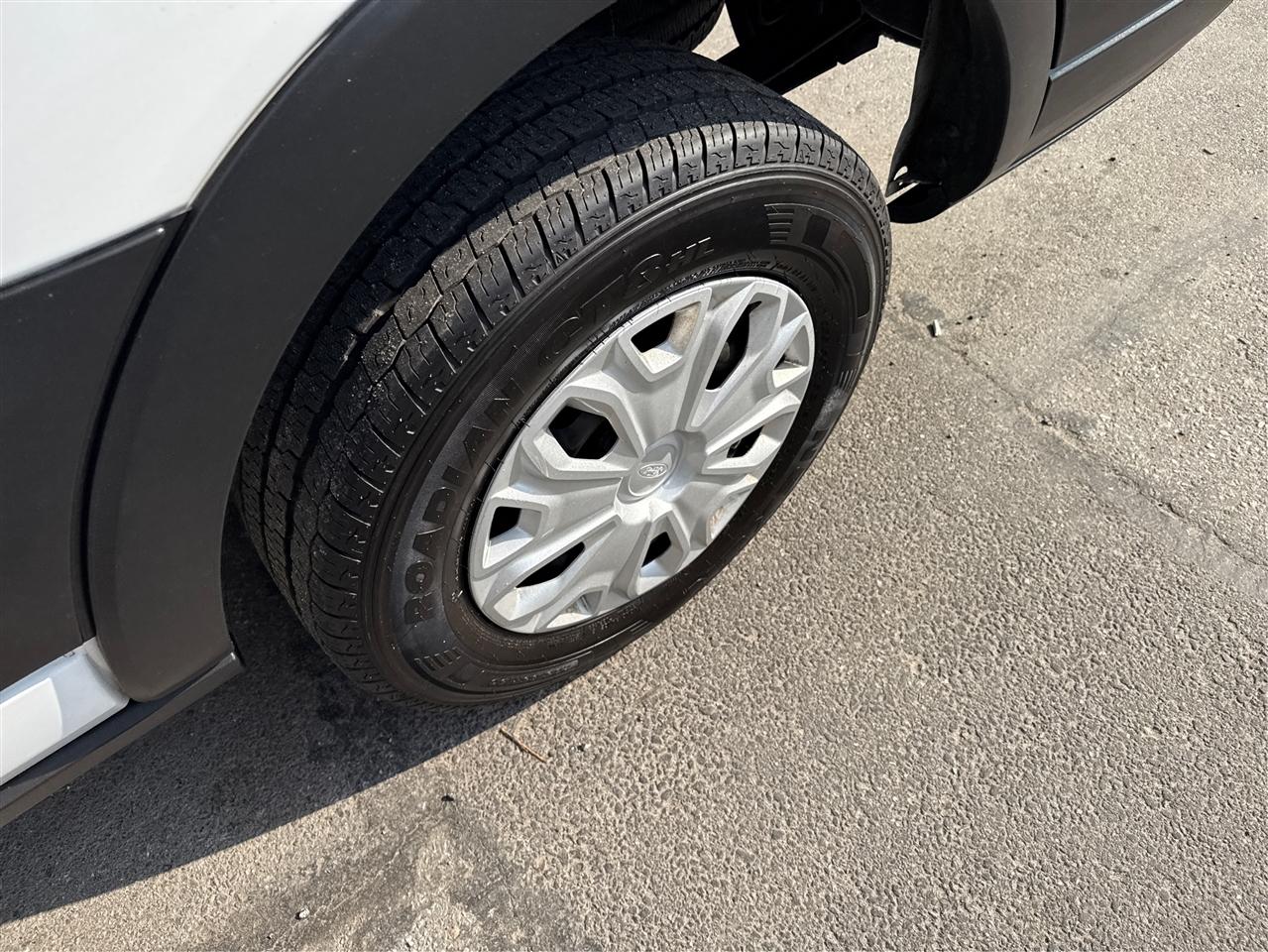 Ford Transit Passenger Wagon T-350 148" Med Roof XLT RWD 2022