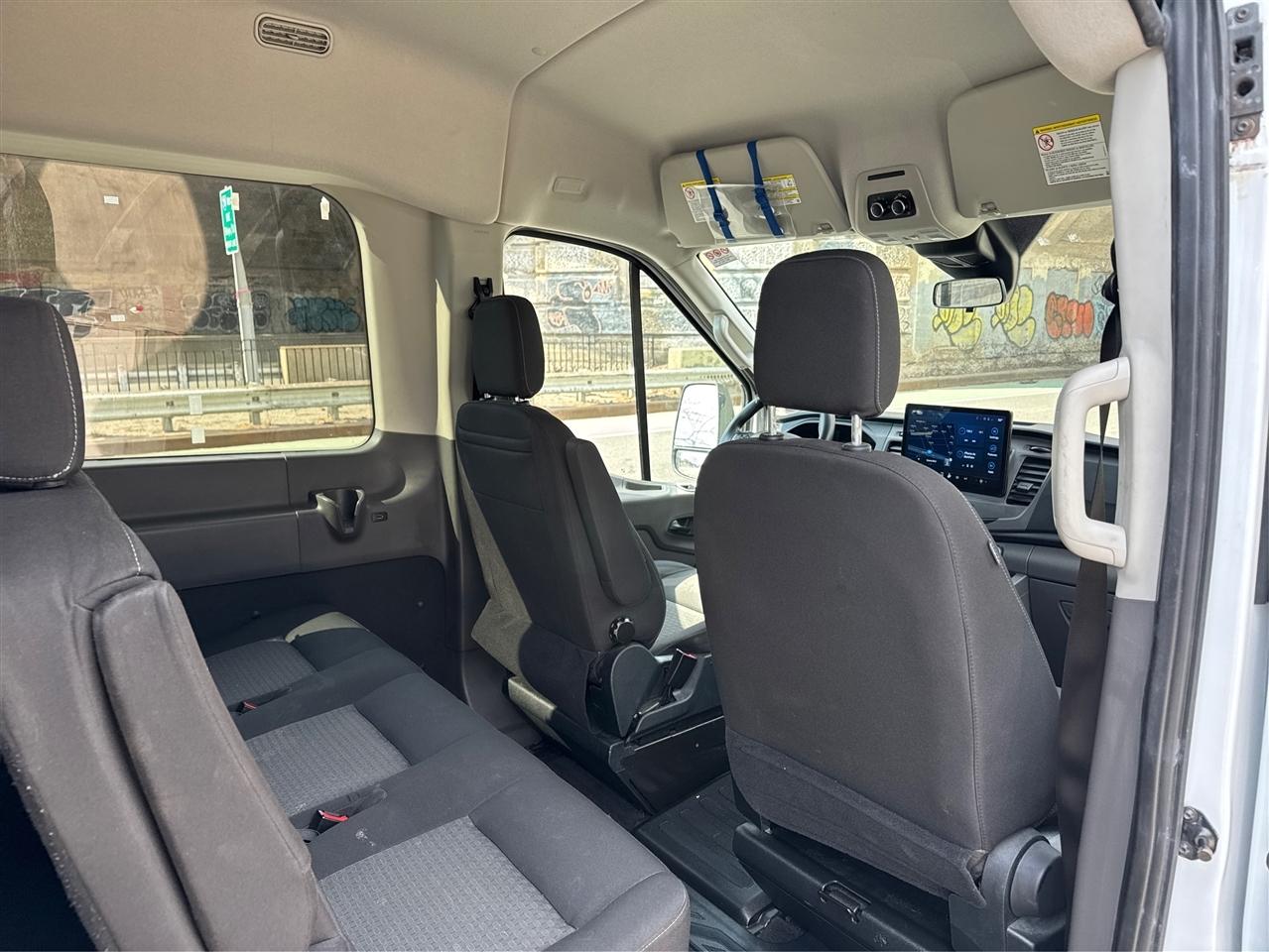 Ford Transit Passenger Wagon T-350 148" Med Roof XLT RWD 2022