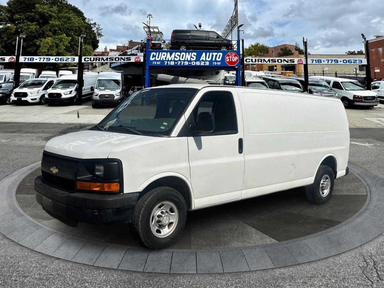Chevrolet Express Cargo Van RWD 3500 155" 2011