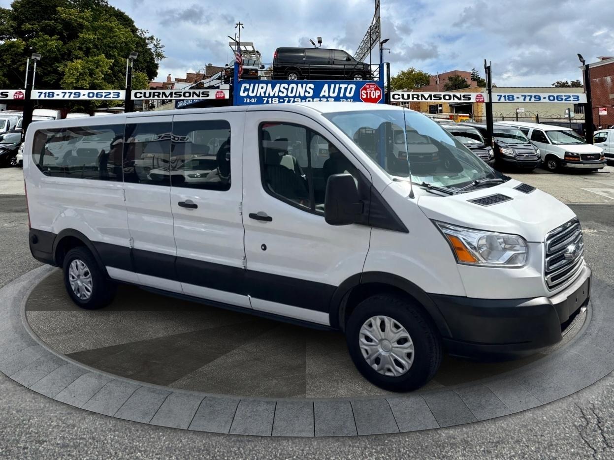 2019 Ford Transit Passenger Wagon T-350 148" Low Roof XLT Swing-Out RH Dr