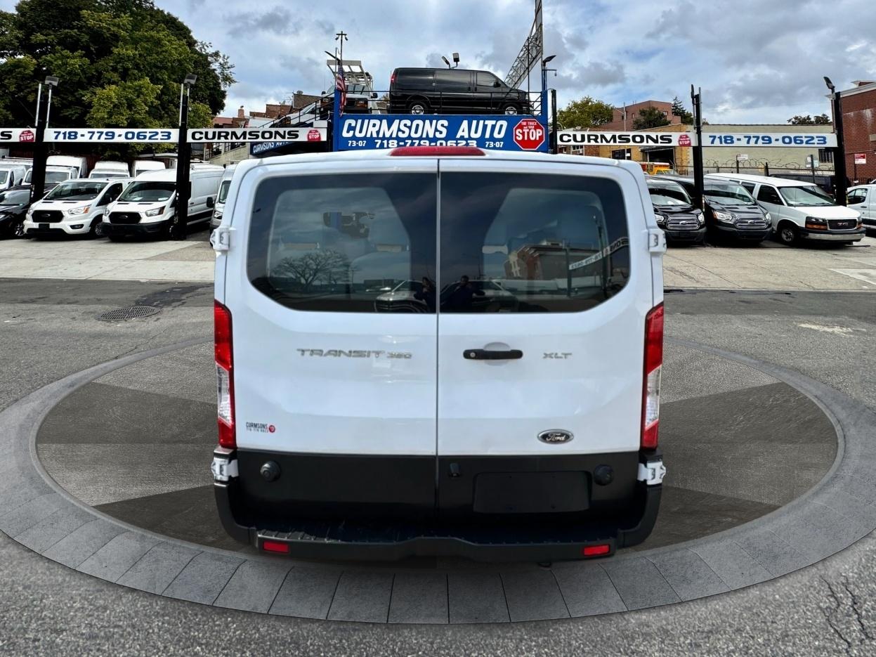 Ford Transit Passenger Wagon T-350 148" Low Roof XLT Swing-Out RH Dr 2019