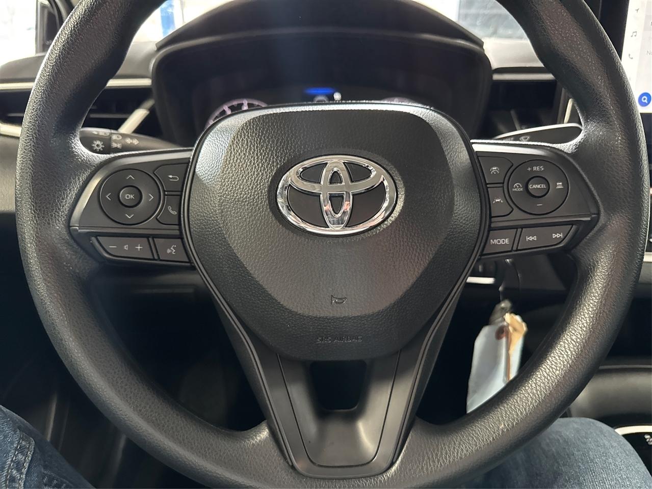Toyota Corolla LE CVT (Natl) 2025