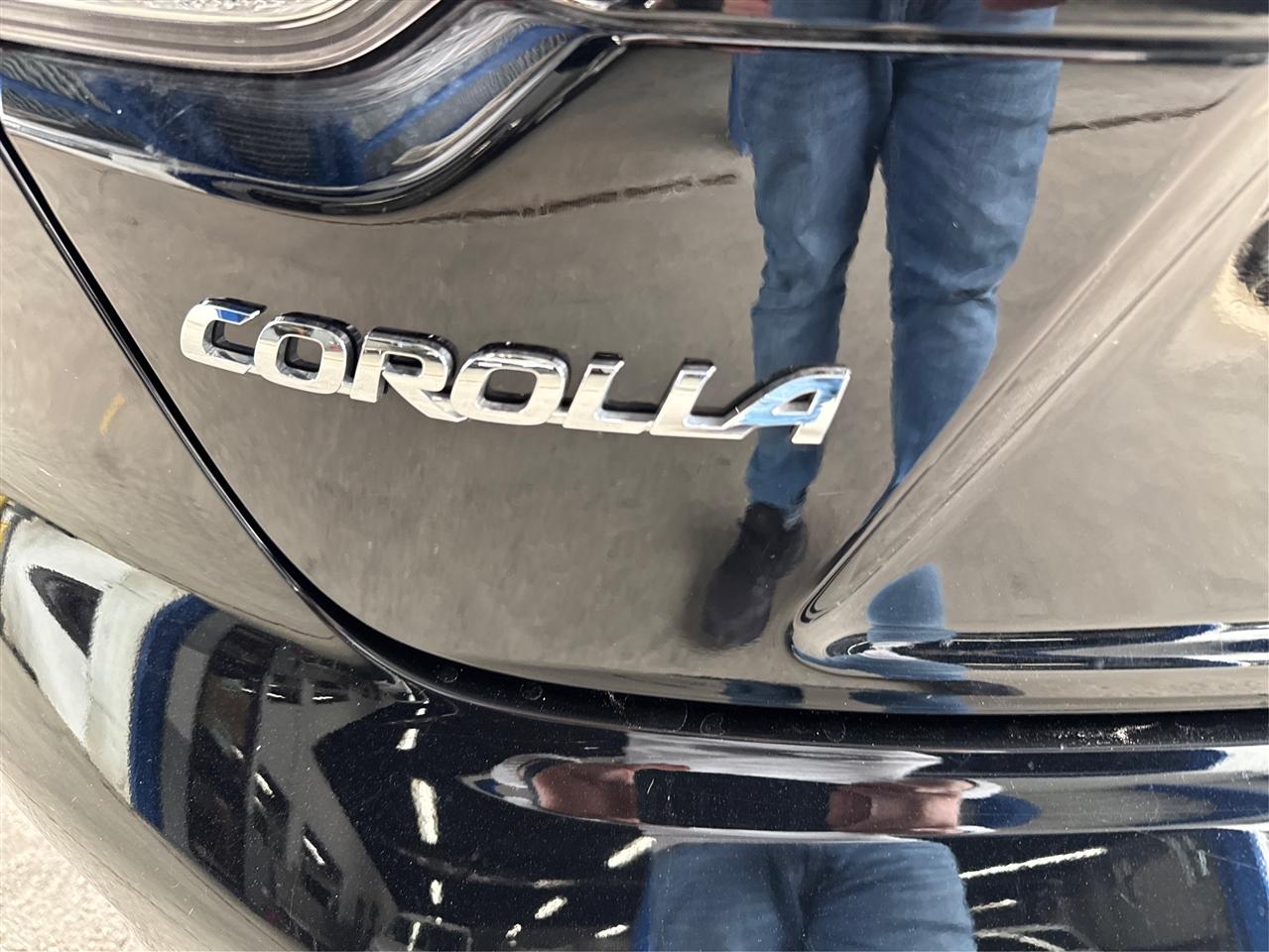 Toyota Corolla LE CVT (Natl) 2025