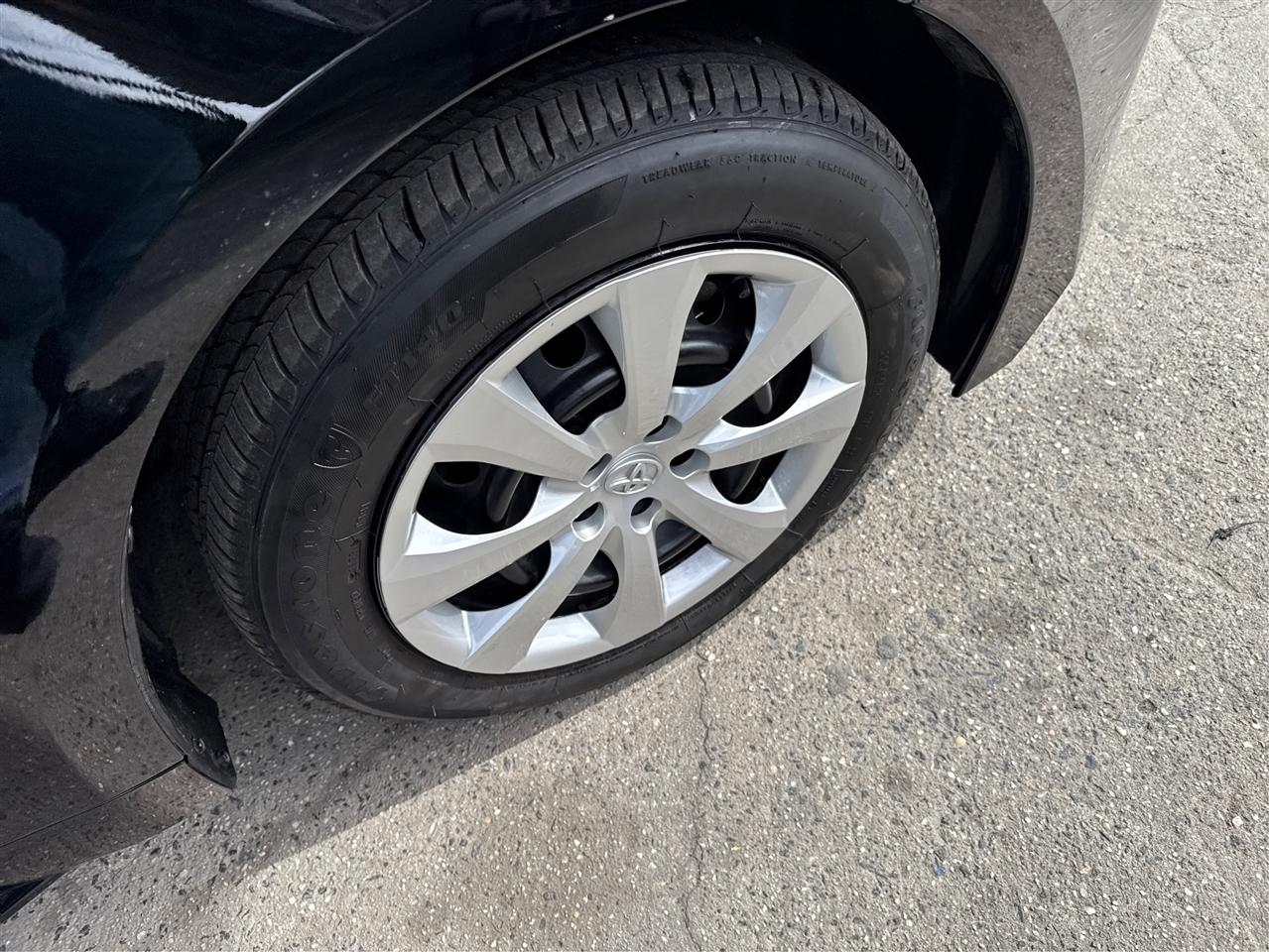 Toyota Corolla LE CVT (Natl) 2025