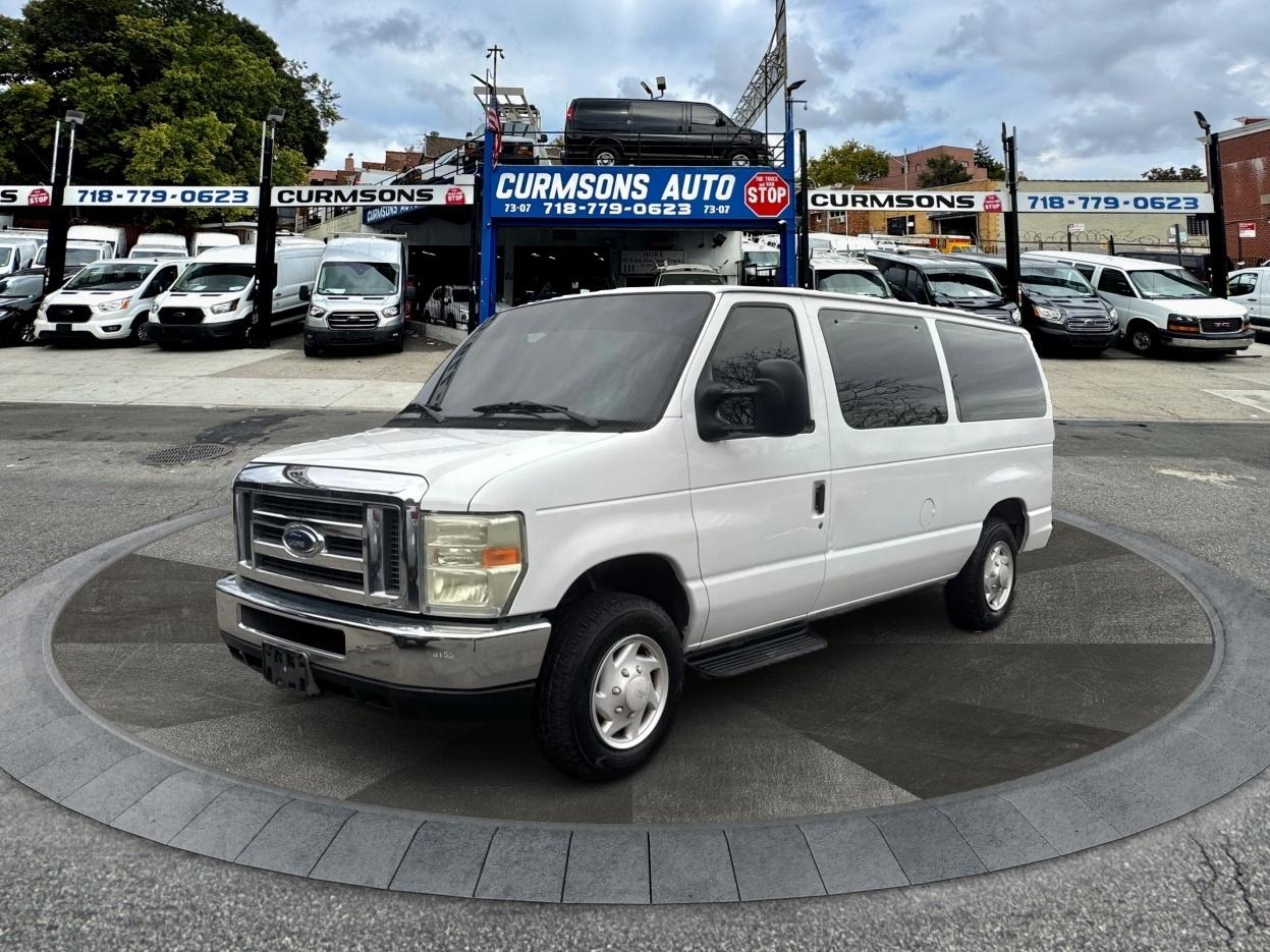 Ford Econoline Wagon E-150 XLT 2008