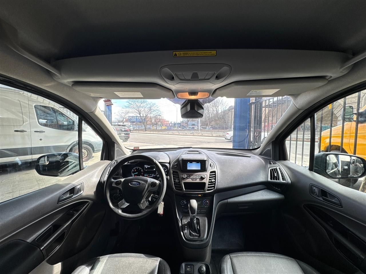 Ford Transit Connect Van XL LWB w/Rear Symmetrical Doors 2023