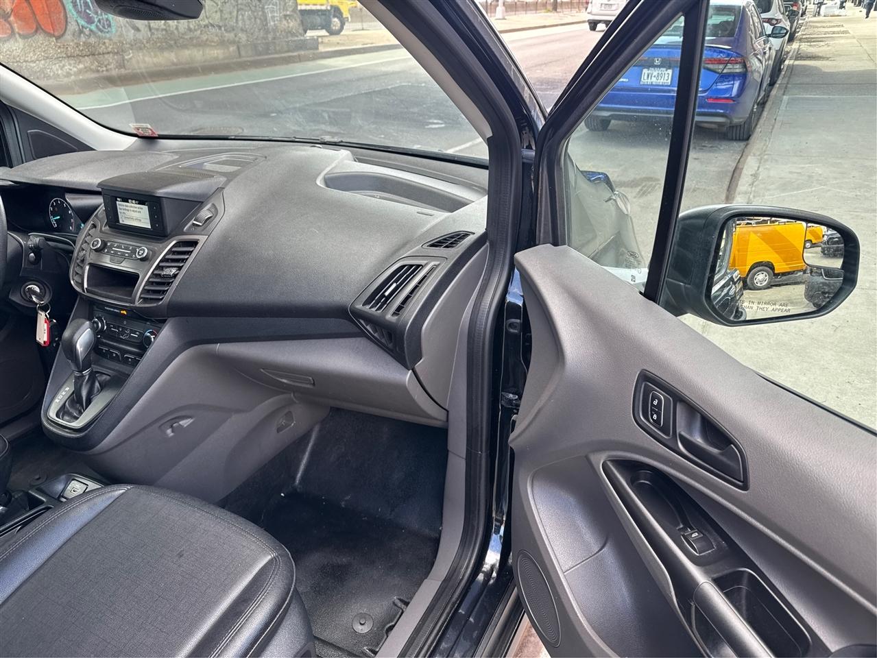Ford Transit Connect Van XL LWB w/Rear Symmetrical Doors 2023