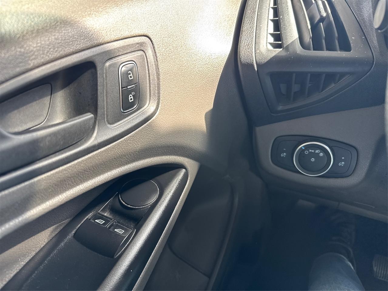 Ford Transit Connect Van XL LWB w/Rear Symmetrical Doors 2023