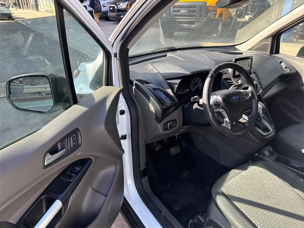 Ford Transit Connect Van XLT LWB w/Rear Symmetrical Doors 2022