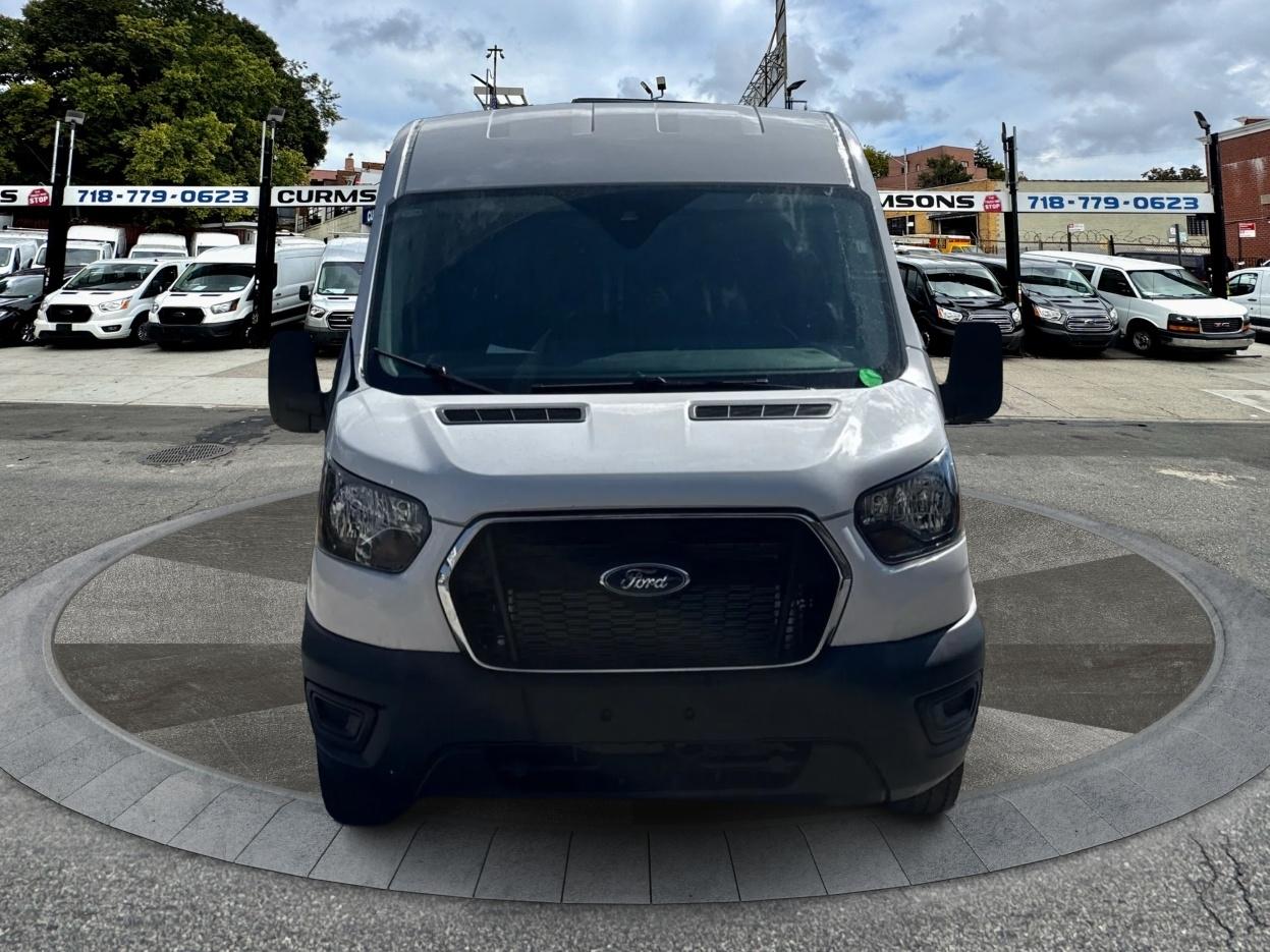 Ford Transit Cargo Van T-250 148" Med Rf 9070 GVWR RWD 2025