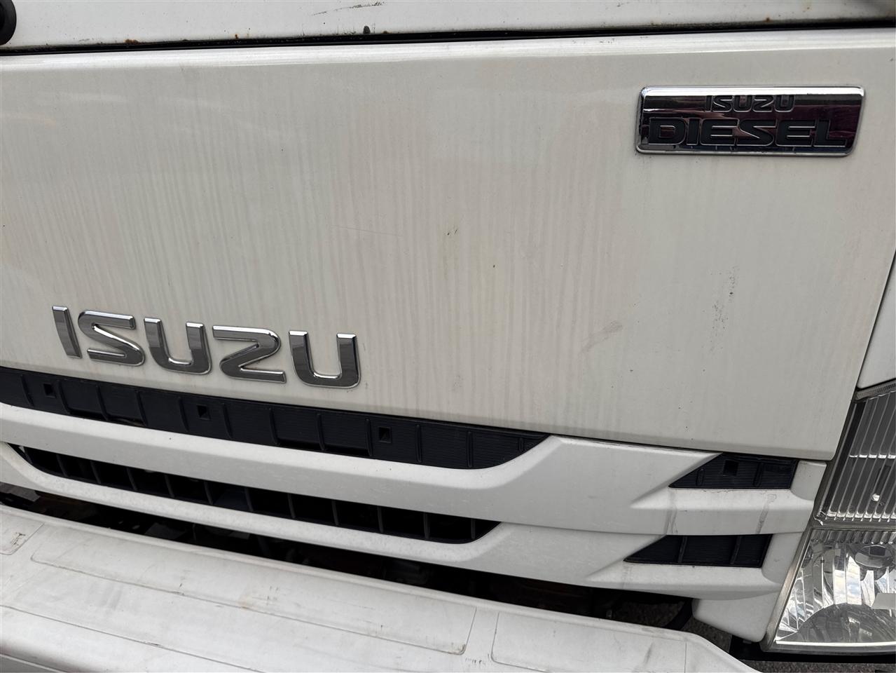 Isuzu DSL REG AT 109" WB RED CAB IBT AIR PWL 2016