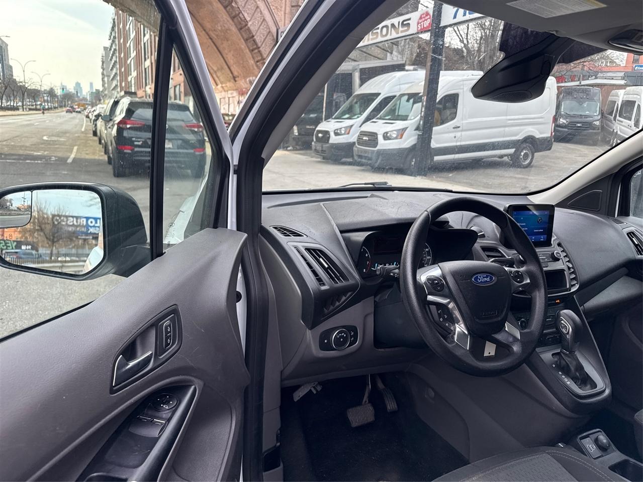 Ford Transit Connect Van XLT LWB w/Rear Symmetrical Doors 2022