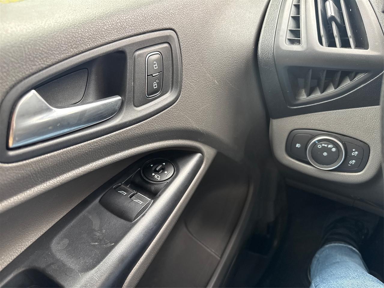 Ford Transit Connect Van XLT LWB w/Rear Symmetrical Doors 2022