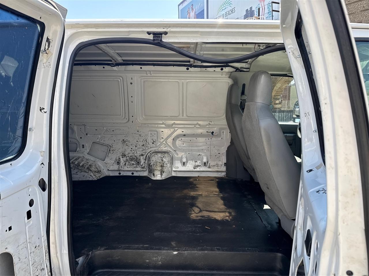 Ford Econoline Cargo Van E-350 Super Duty Recreational 2014