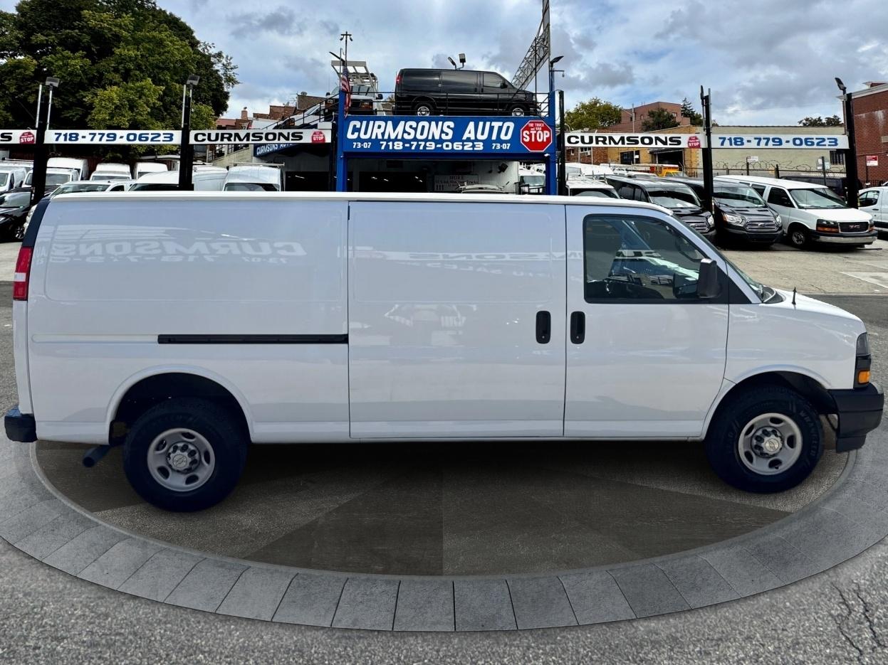 Chevrolet Express Cargo Van RWD 2500 155" 2023