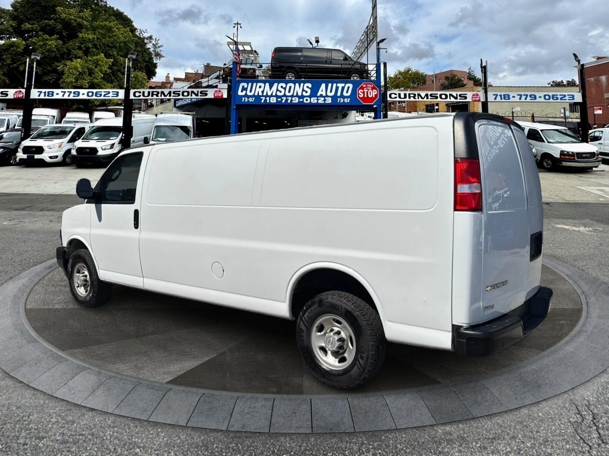 Chevrolet Express Cargo Van RWD 2500 155" 2023