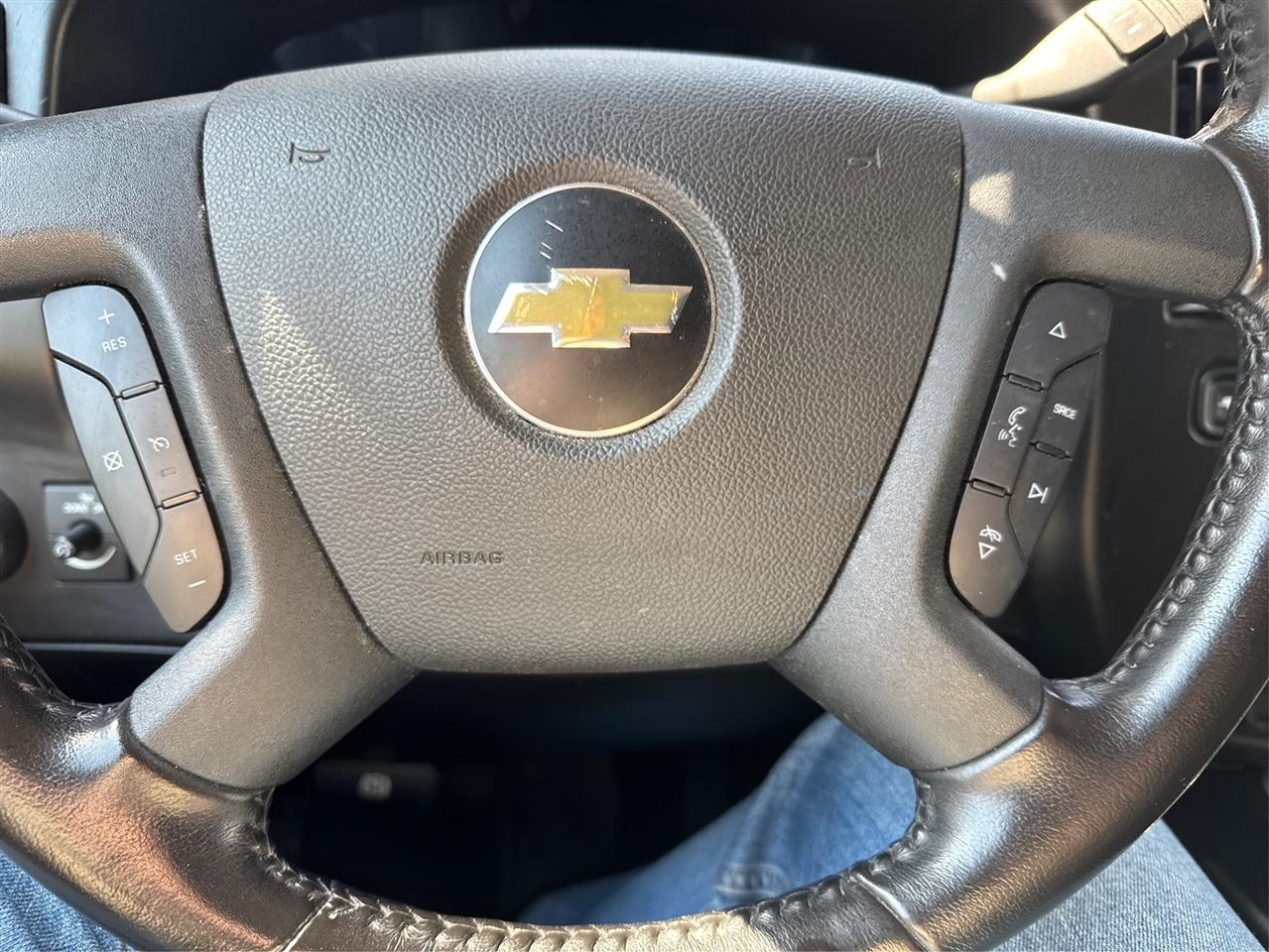 Chevrolet Express Cargo Van RWD 2500 155" 2023