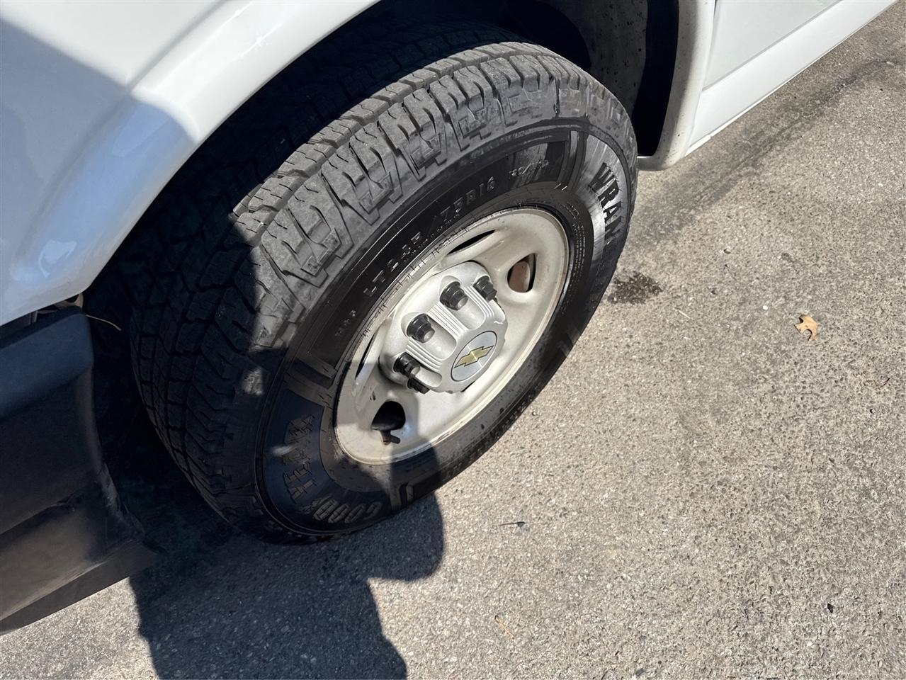 Chevrolet Express Cargo Van RWD 2500 155" 2023