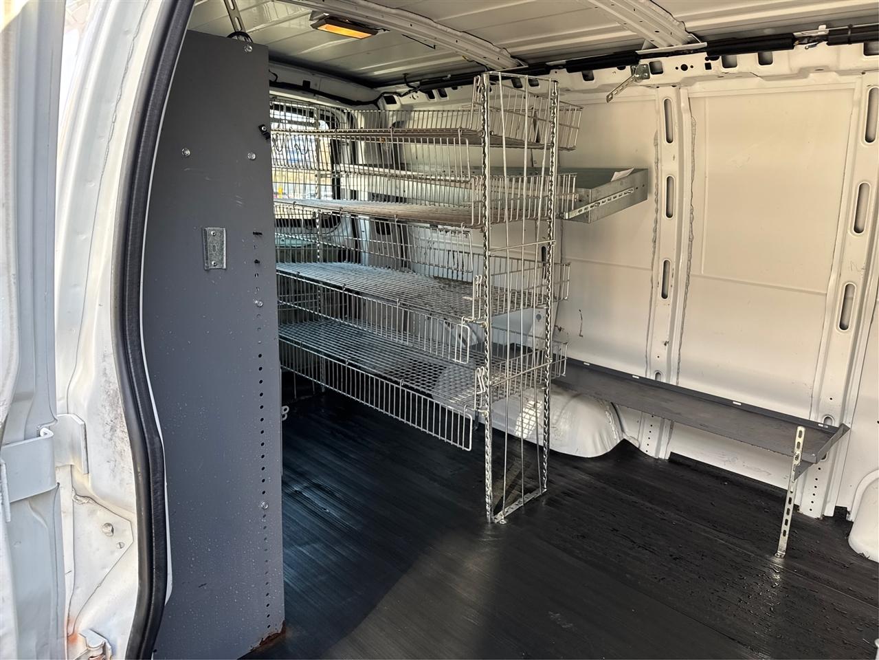 Chevrolet Express Cargo Van RWD 2500 135" 2011