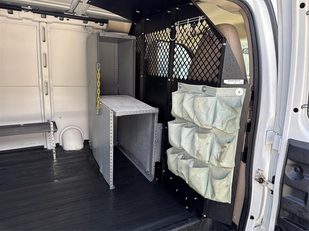 Chevrolet Express Cargo Van RWD 2500 135" 2011