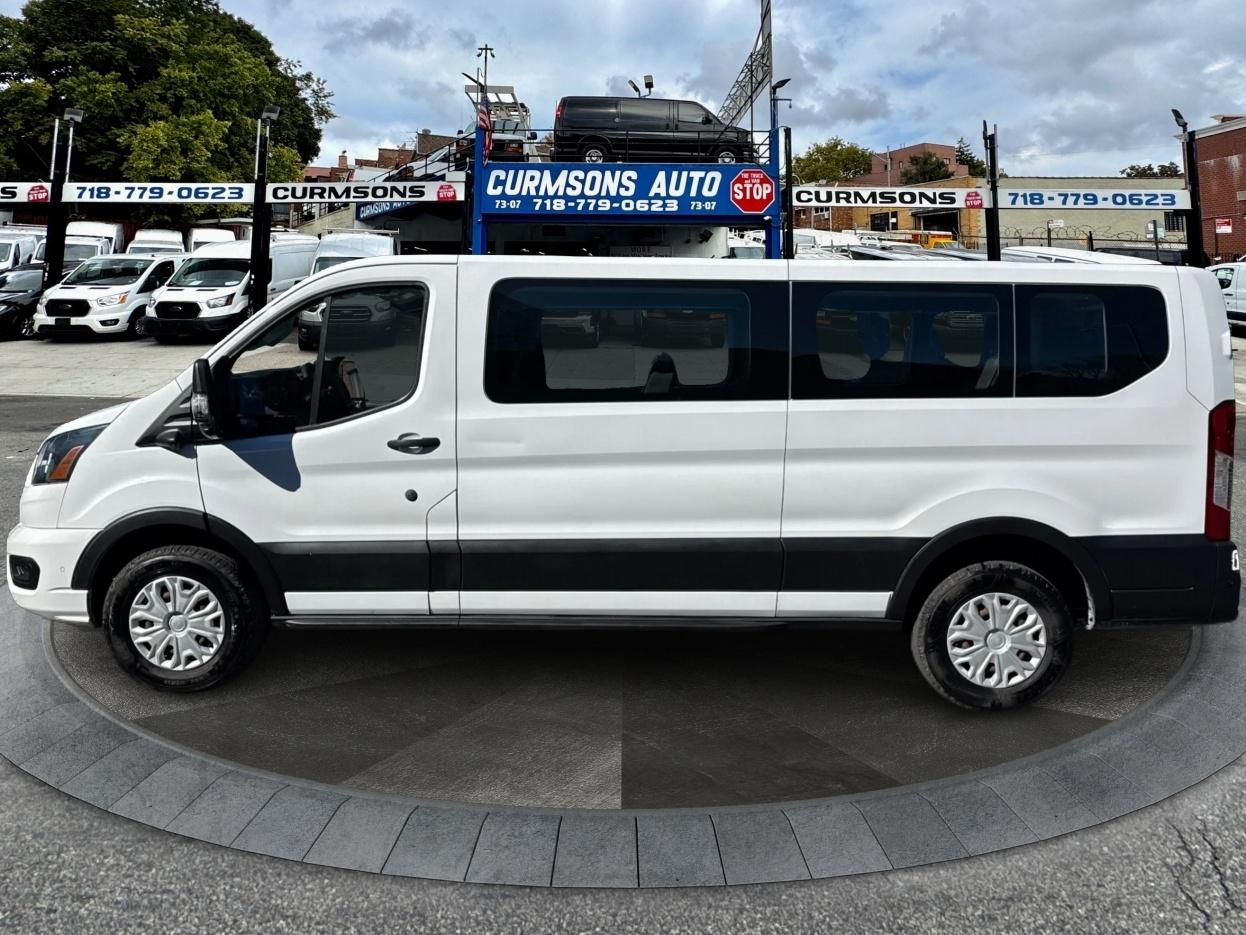 Ford Transit Passenger Wagon T-350 148" Low Roof XLT RWD 2023