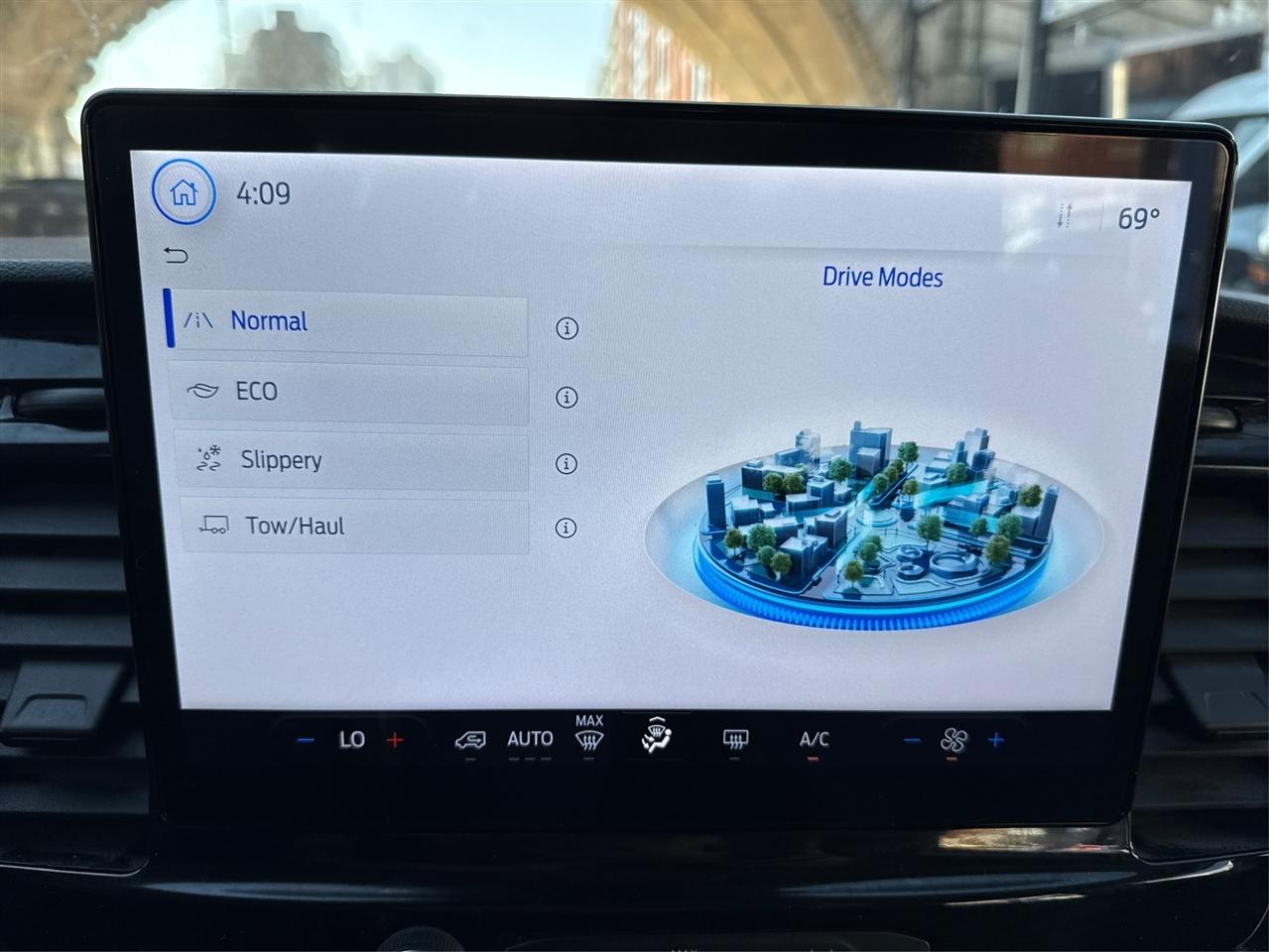 Ford Transit Passenger Wagon T-350 148" Low Roof XLT RWD 2023