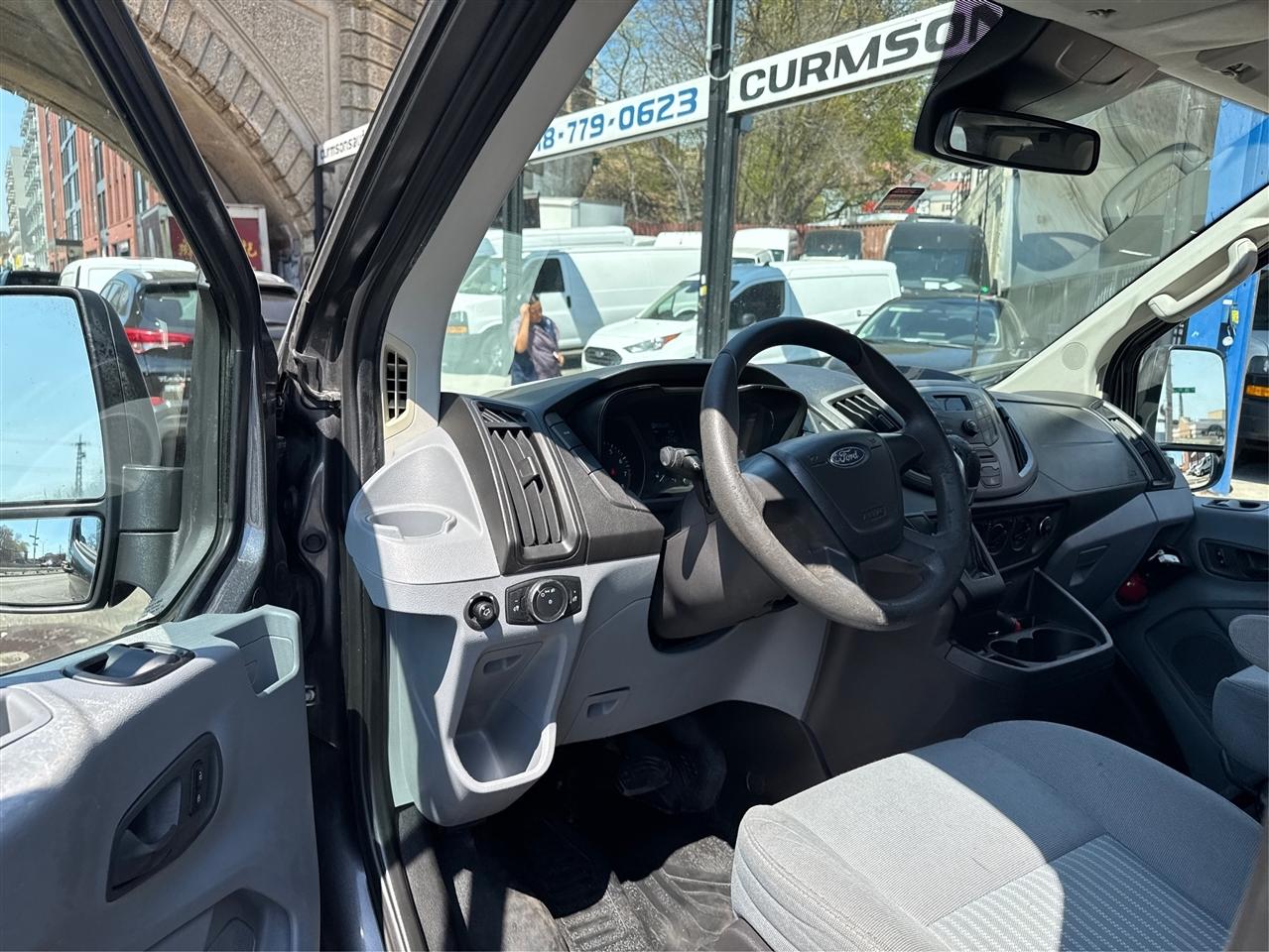 Ford Transit Wagon T-350 148" Low Roof XLT Swing-Out RH Dr 2016