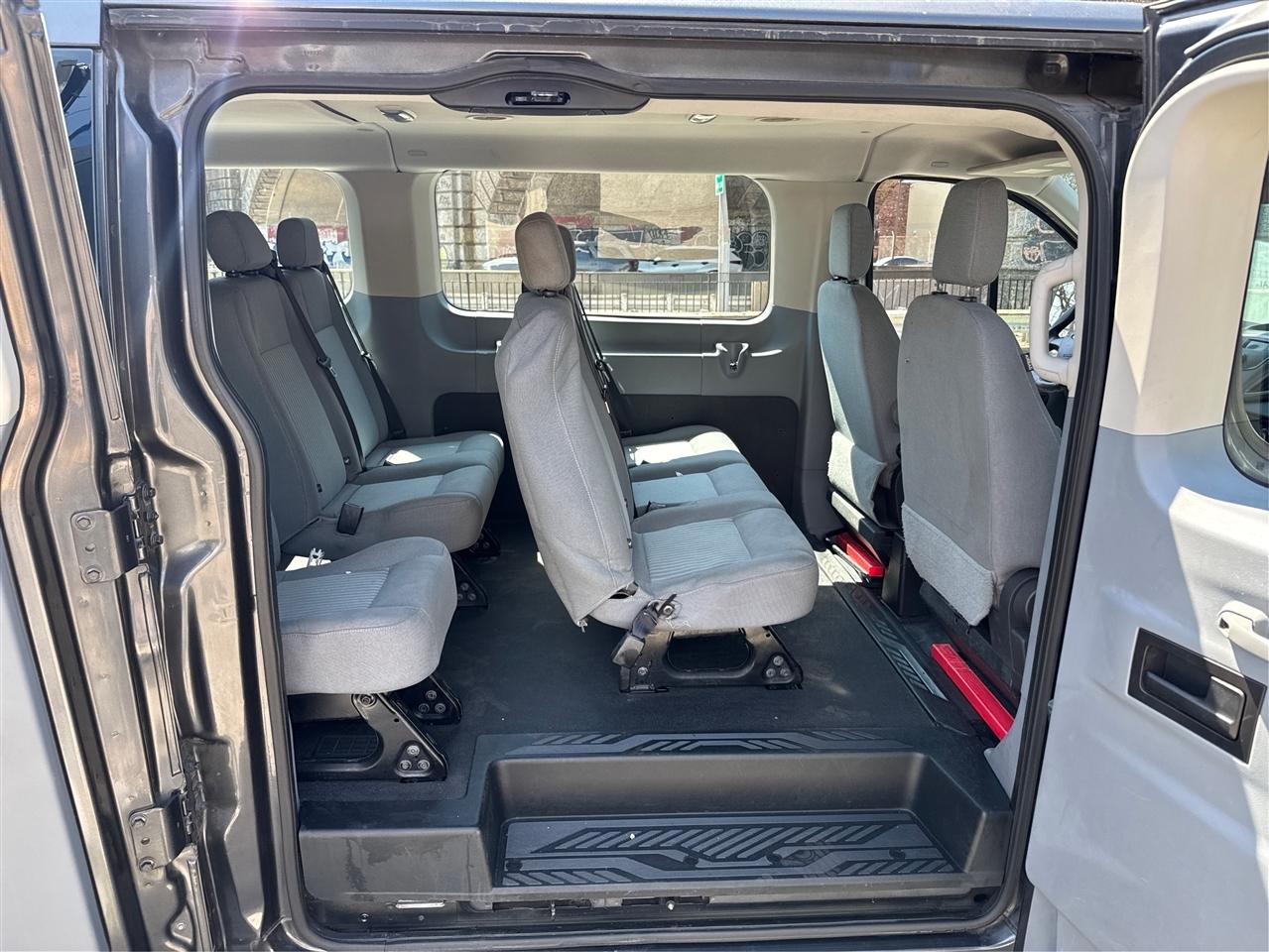 Ford Transit Wagon T-350 148" Low Roof XLT Swing-Out RH Dr 2016