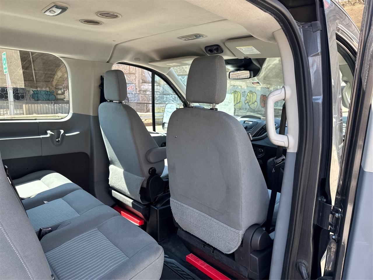 Ford Transit Wagon T-350 148" Low Roof XLT Swing-Out RH Dr 2016