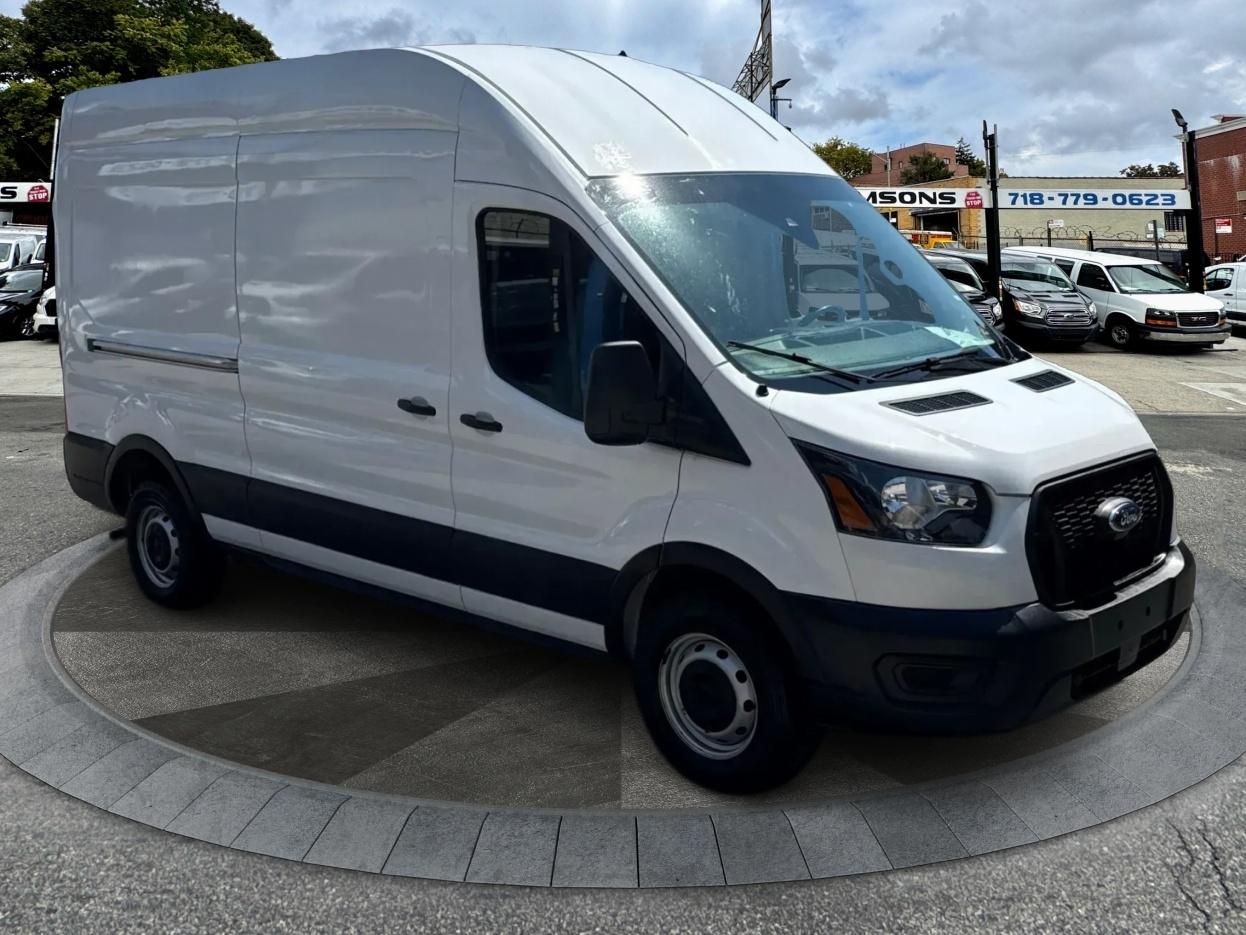 2023 Ford Transit Cargo Van T-250 148" Hi Rf 9070 GVWR RWD